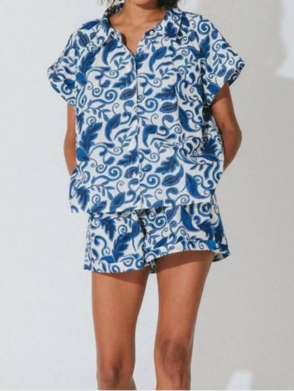 Cleobella Savannah Shorts Azulejo Organic Cotton Poplin Blue White Size L NWT